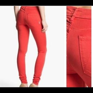 MOTHER Denim “The Looker Ankle” in Lady Bug size 28
